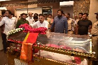 Celebs Pay Last Respects to Superstar Krishna Photos